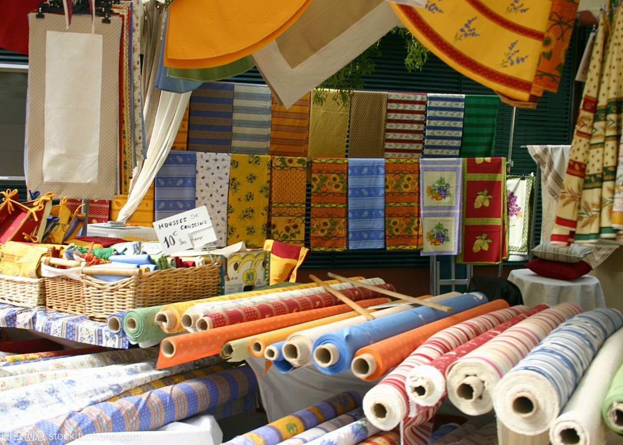 普罗旺斯纺织品的色彩与图案艺术